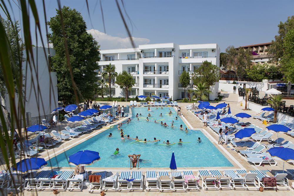 Larissa Beach Club Side Luaran gambar