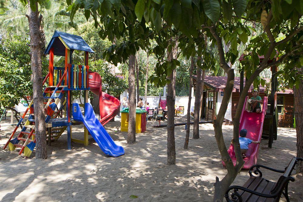 Larissa Beach Club Side Luaran gambar