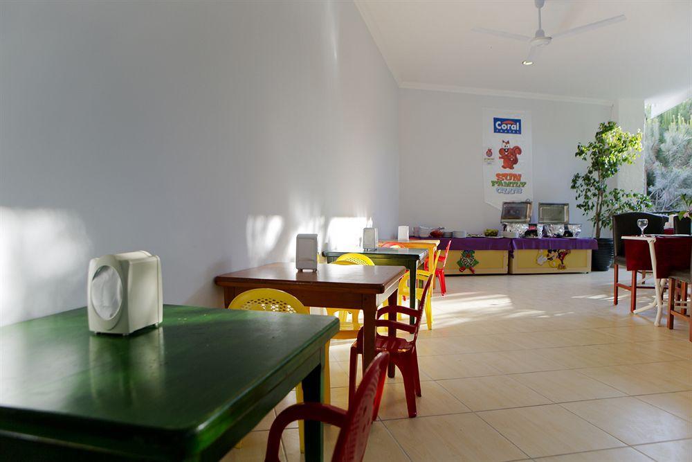Larissa Beach Club Side Luaran gambar