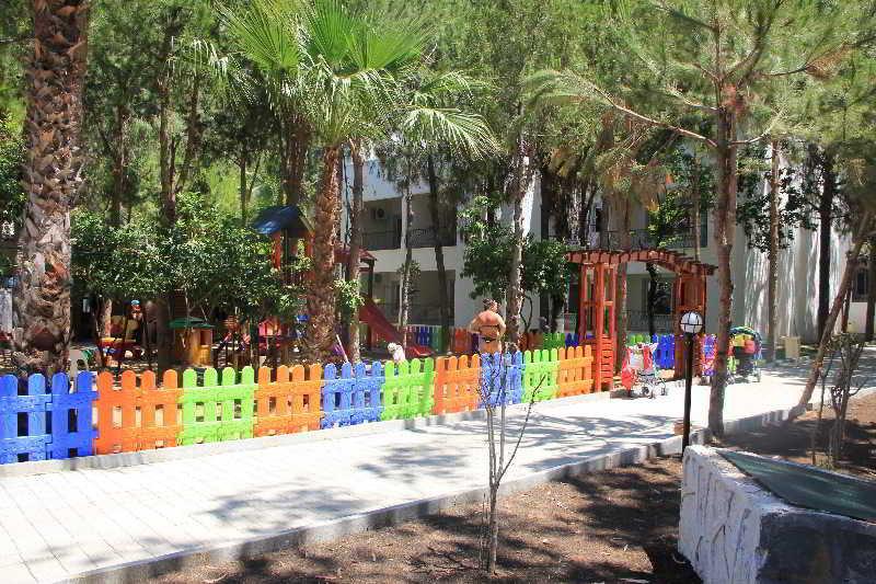 Larissa Beach Club Side Luaran gambar