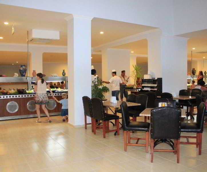 Larissa Beach Club Side Luaran gambar