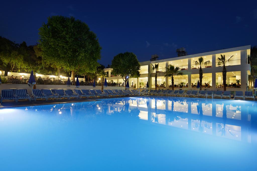 Larissa Beach Club Side Luaran gambar