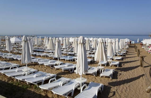 Larissa Beach Club Side Luaran gambar